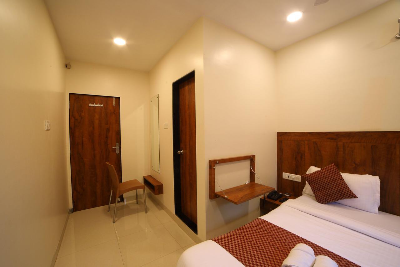 Oyo 8757 Prakash Inn Mumbai Eksteriør bilde